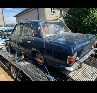 ford cortina mk 2 1600 deluxe project, restoration, barn find,