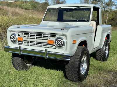 1972 Ford Bronco restomod