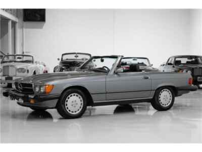 1987 Mercedes-Benz 560 SL Roadster