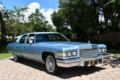 1976 Cadillac Fleetwood 1 Family Owned 53ks loaded Fuel Injected