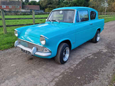 Ford Anglia 105e